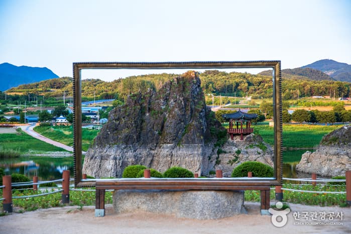 충북 단양 — 도담삼봉과 만천하 스카이워크 사진 1